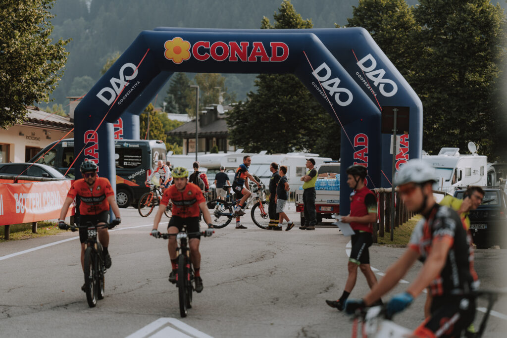 Partenza della Dolomitica Bike - edizione 2024 - © Claudio Lanzafame