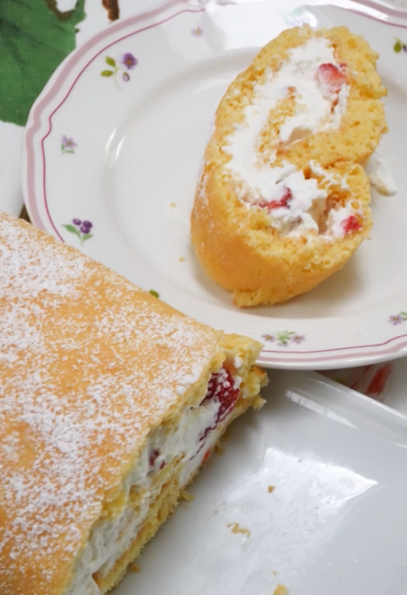 rotolo-panna-fragole