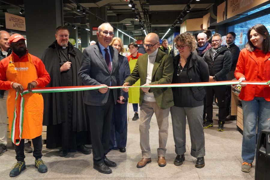 Cortina riapertura Conad City