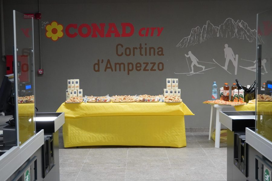 Cortina riapertura Conad City