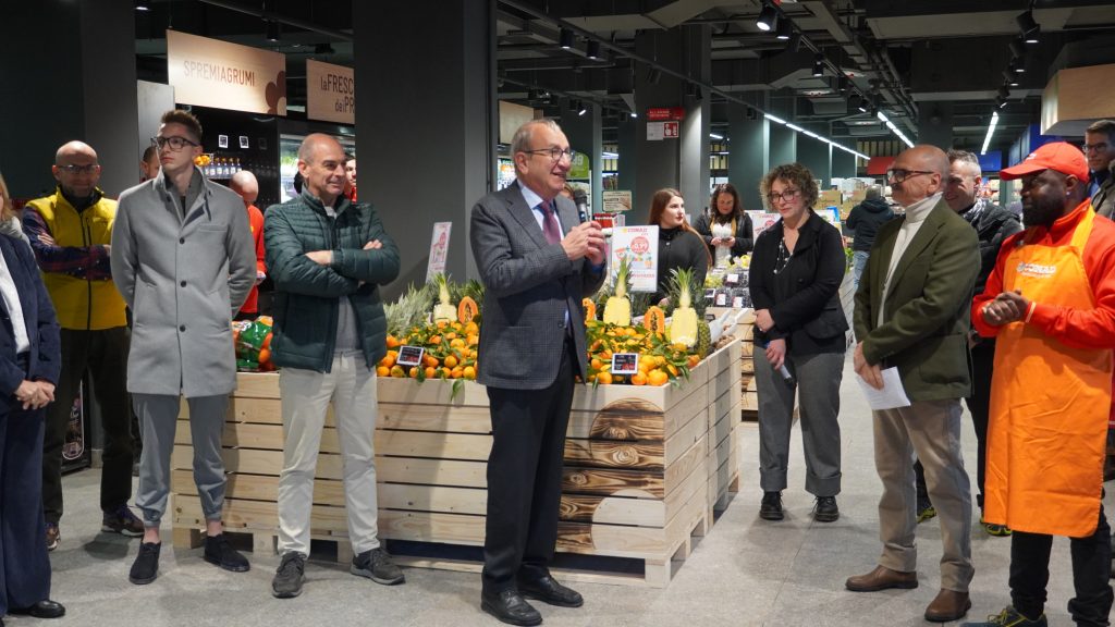 Cortina riapertura Conad City