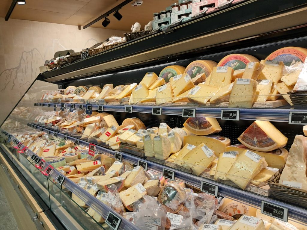 Cortina riapertura Conad City